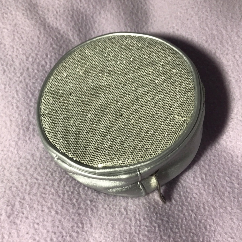 Makeup bag